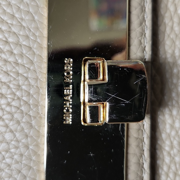 Michael Kors Callie Ballet Handbag Taupe - Picture 2 of 11